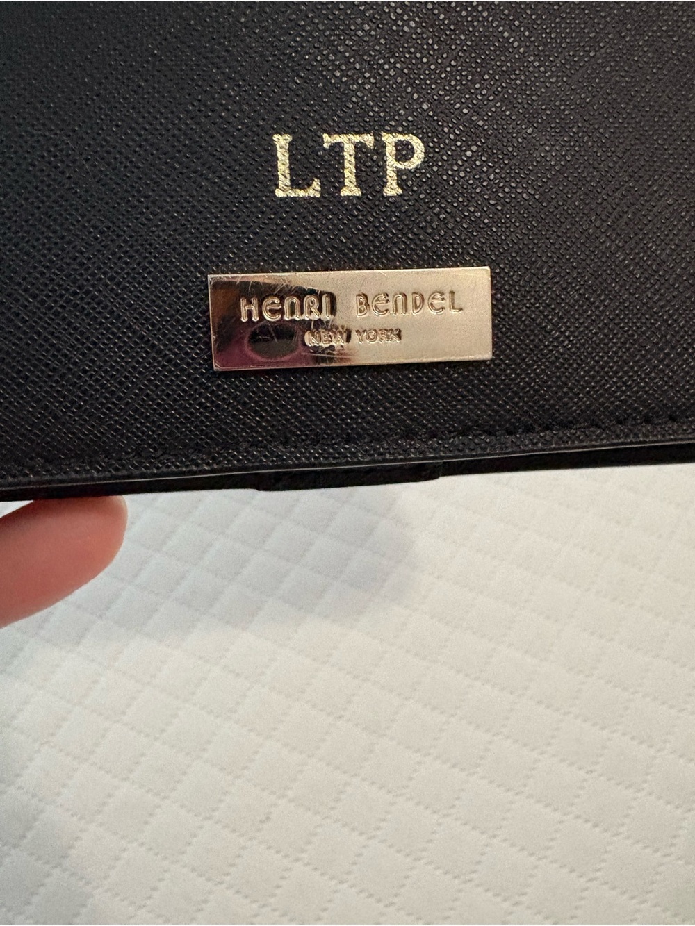 RARE 3-in-1 Henri Bendel Black Saffiano Leather Crossbody Wallet Clutch - Picture 3 of 12